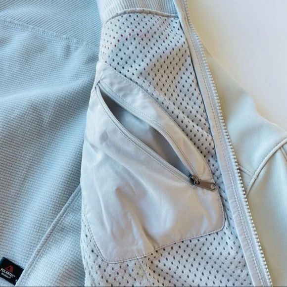 XS White Patagonia Ski Jacket - Picture 7 of 9